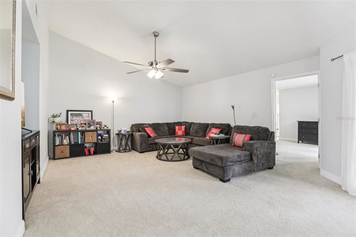 Image No.12-3 Bed House for sale