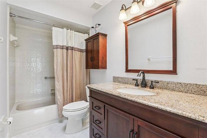 Image No.18-3 Bed House for sale