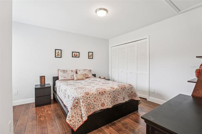 Image No.20-3 Bed House for sale