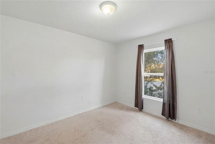 Image No.18-4 Bed House for sale