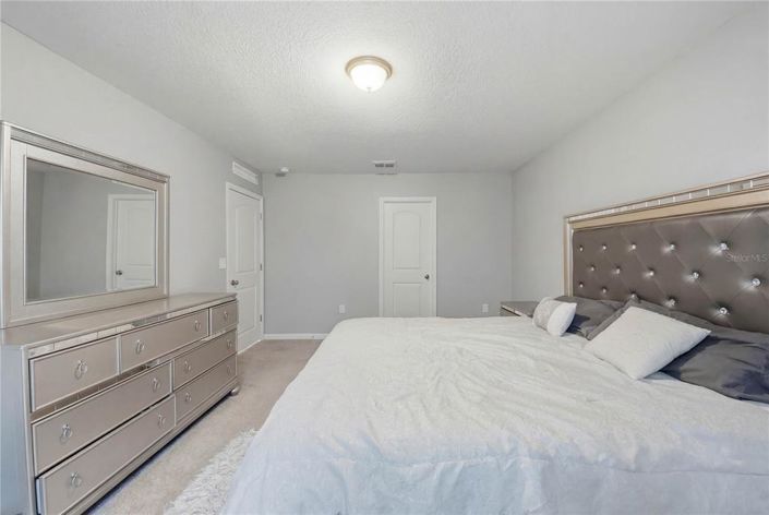 Image No.20-4 Bed House for sale