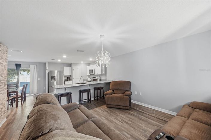 Image No.4-4 Bed House for sale