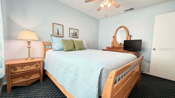 Image No.21-2 Bed Townhouse for sale