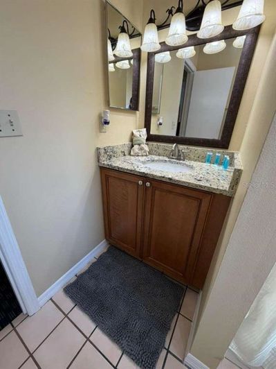 Image No.22-2 Bed Townhouse for sale