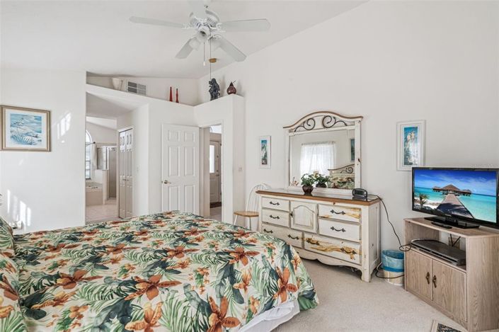 Image No.26-4 Bed House for sale