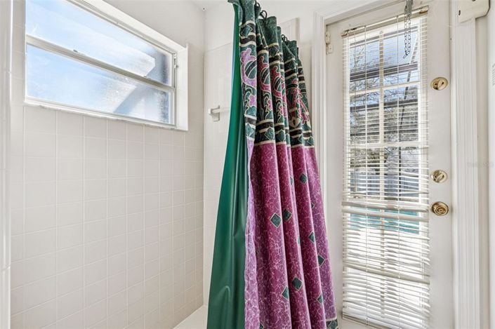 Image No.33-4 Bed House for sale