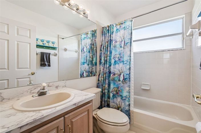 Image No.38-4 Bed House for sale