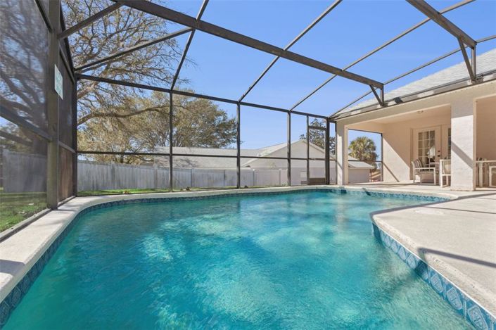 Image No.45-4 Bed House for sale