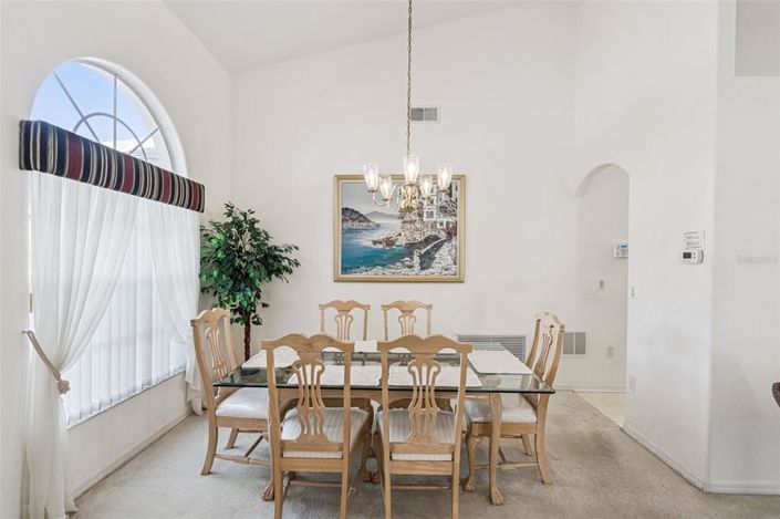 Image No.7-4 Bed House for sale