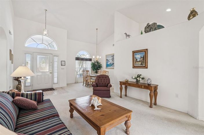 Image No.8-4 Bed House for sale