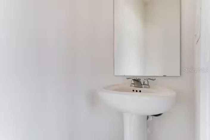 Image No.52-7 Bed House for sale