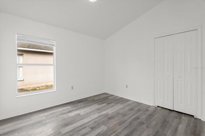 Image No.17-4 Bed House for sale