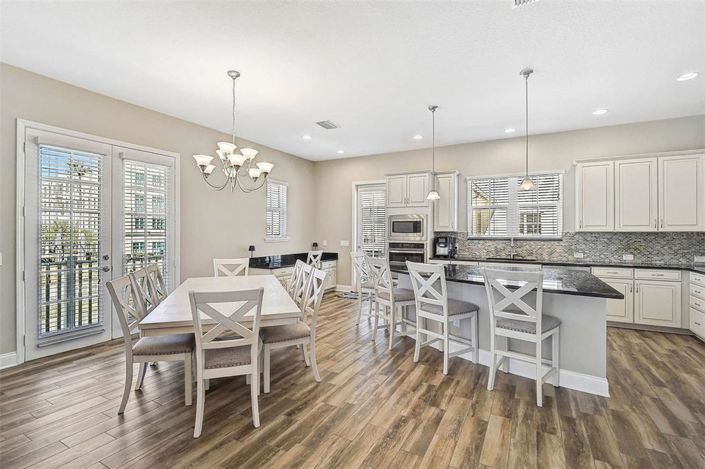 Image No.13-3 Bed House for sale