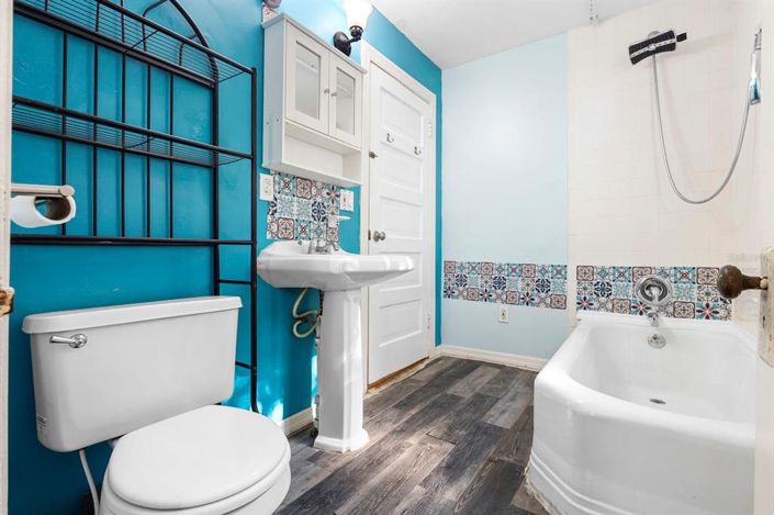 Image No.11-4 Bed House for sale