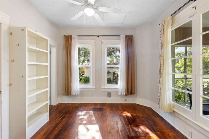 Image No.14-4 Bed House for sale