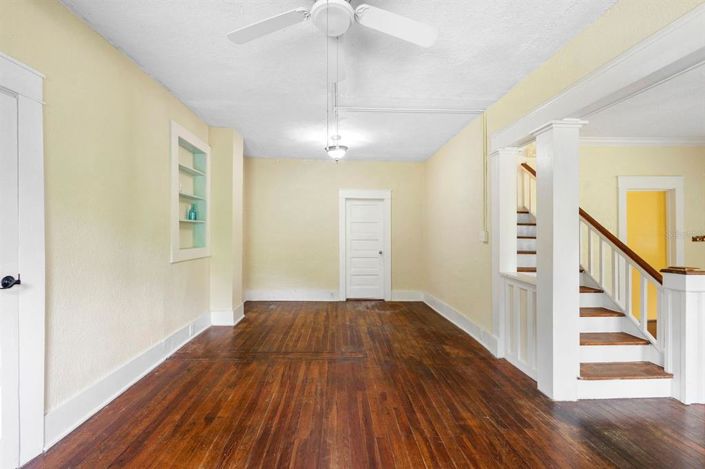 Image No.7-4 Bed House for sale