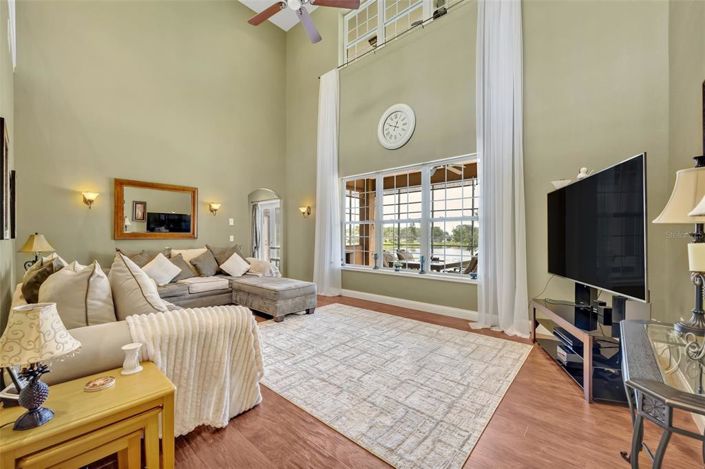 Image No.21-4 Bed House for sale