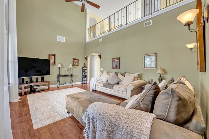 Image No.22-4 Bed House for sale