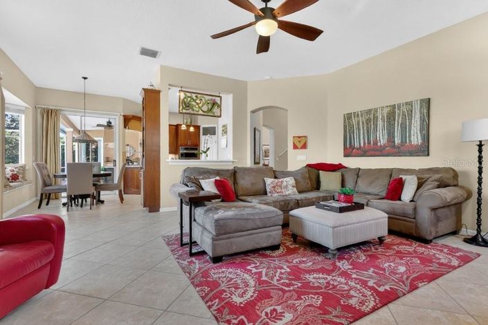 Image No.11-5 Bed House for sale