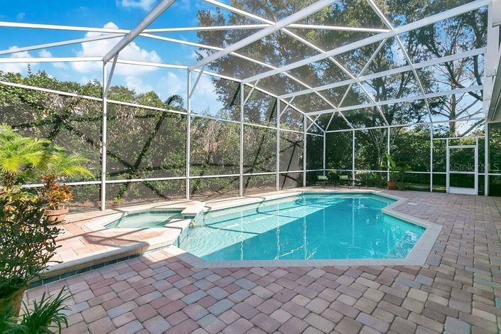 Image No.25-5 Bed House for sale