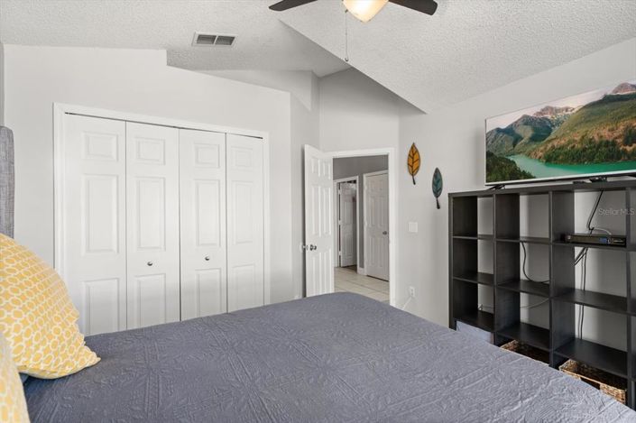 Image No.15-5 Bed House for sale