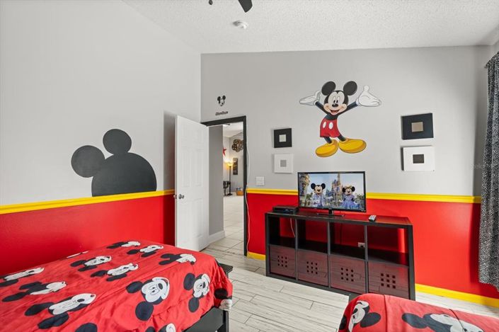 Image No.25-5 Bed House for sale