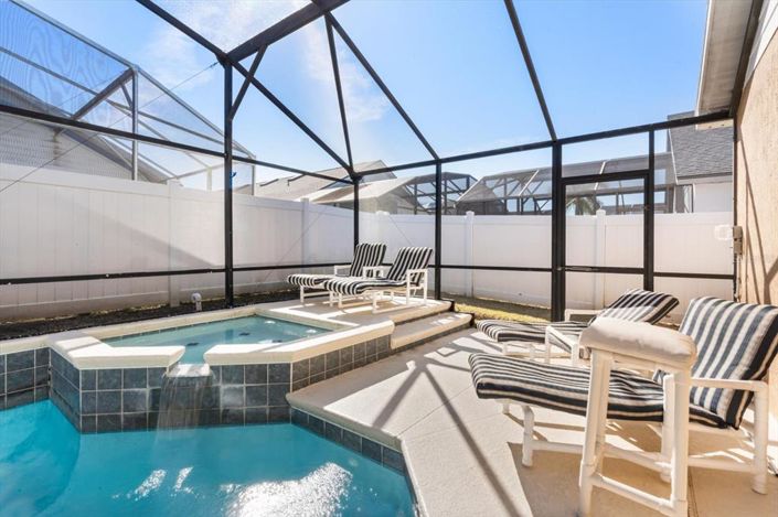 Image No.35-5 Bed House for sale