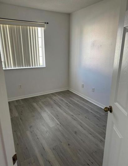 Image No.11-3 Bed Townhouse for sale