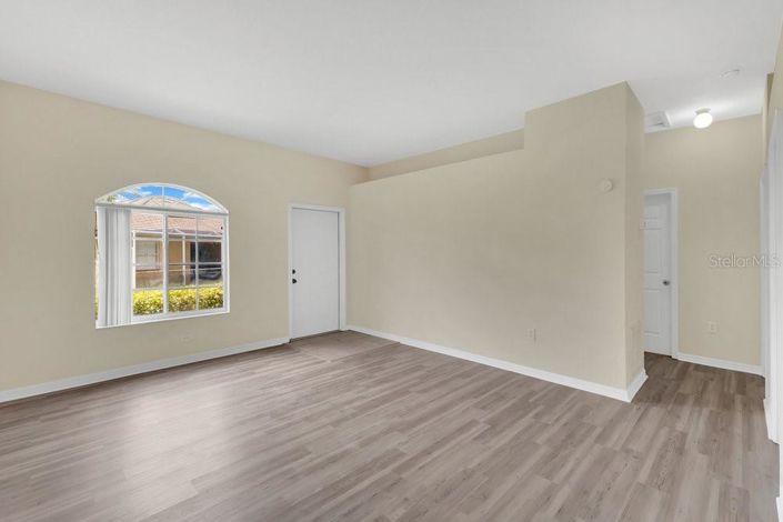 Image No.6-Appartement de 2 chambres à vendre à Saint John