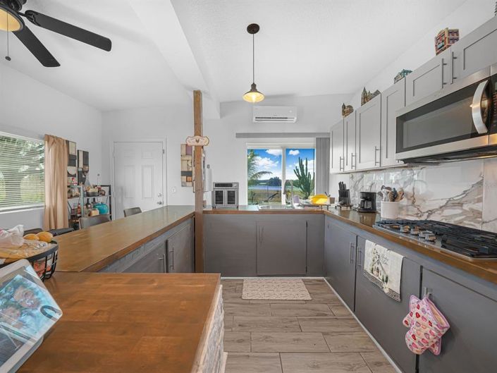 Image No.26-5 Bed House for sale