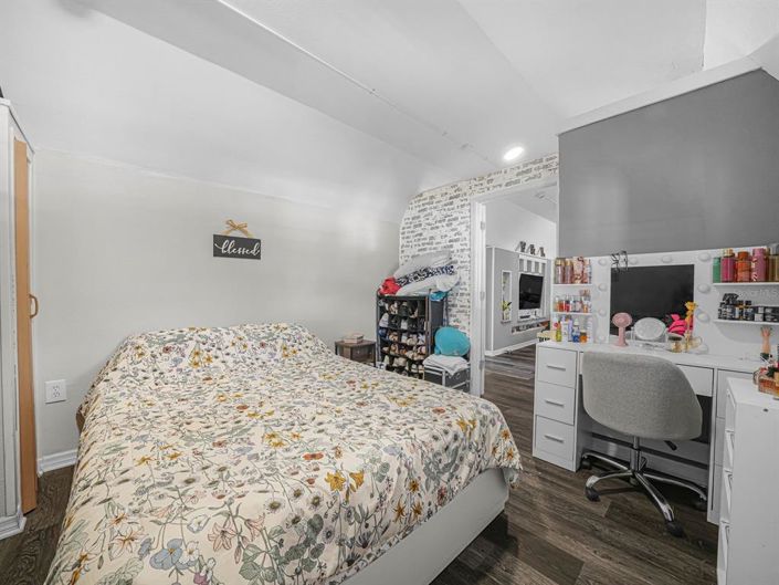 Image No.34-5 Bed House for sale