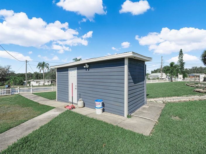 Image No.42-5 Bed House for sale