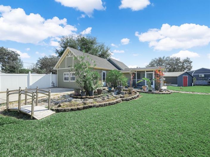 Image No.44-5 Bed House for sale