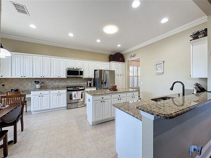 Image No.11-3 Bed House for sale