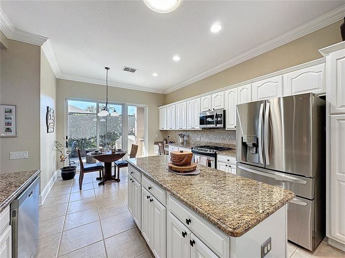 Image No.21-3 Bed House for sale