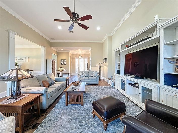 Image No.8-3 Bed House for sale