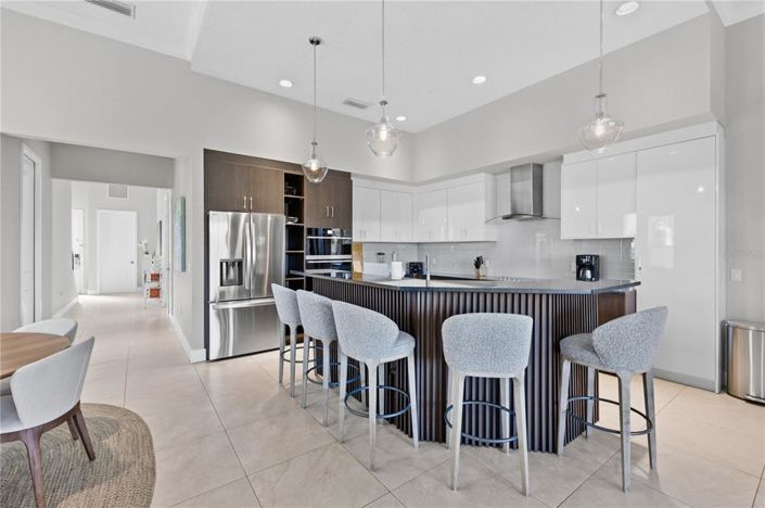 Image No.11-6 Bed House for sale