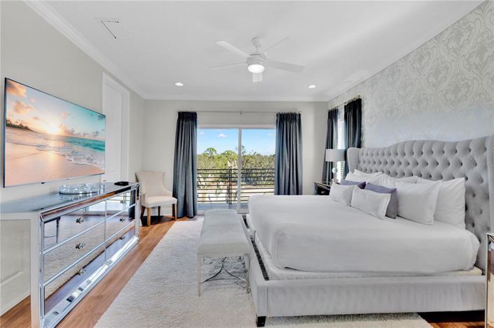 Image No.17-6 Bed House for sale