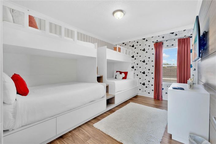 Image No.22-6 Bed House for sale