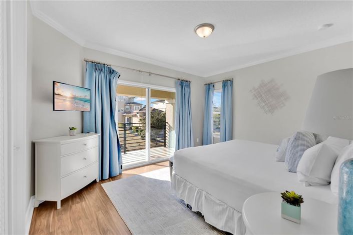 Image No.24-6 Bed House for sale