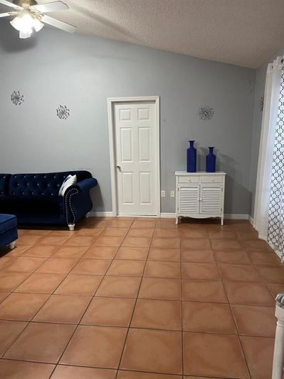 Image No.11-4 Bed House for sale