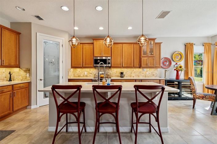 Image No.18-4 Bed House for sale