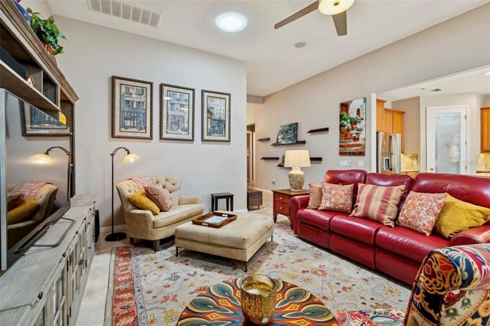 Image No.8-4 Bed House for sale