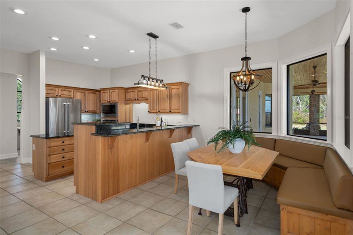 Image No.43-5 Bed House for sale