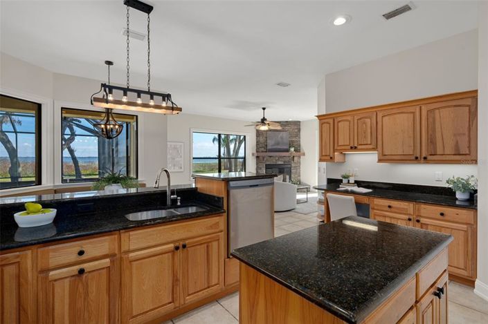 Image No.47-5 Bed House for sale