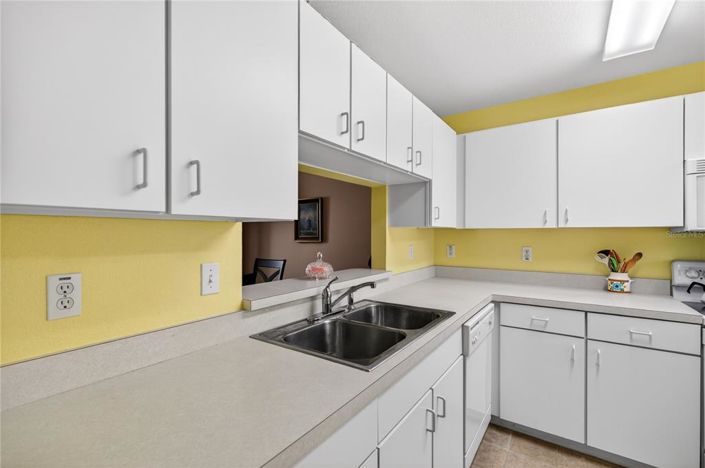 Image No.23-2 Bed House for sale