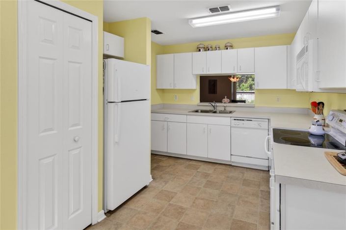 Image No.26-2 Bed House for sale