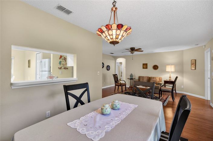 Image No.8-2 Bed House for sale