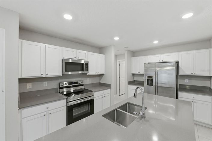 Image No.9-3 Bed House for sale