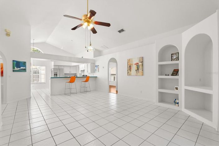 Image No.14-3 Bed House for sale